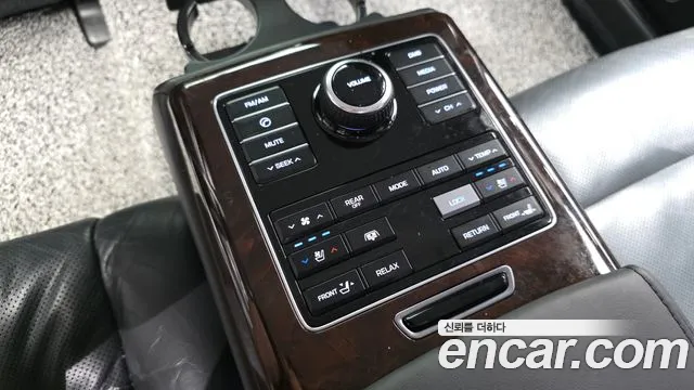 Hyundai Equus 2013 thumb 3
