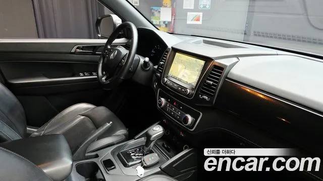KGM Rexton 2020 thumb 8