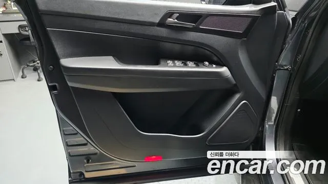 KGM Rexton 2020 thumb 3