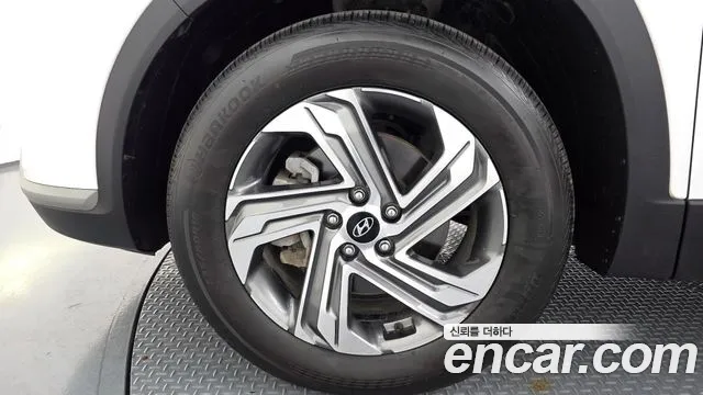 Hyundai Santa Fe 2023 thumb 4