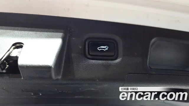 Hyundai Santa Fe 2023 thumb 12