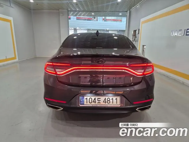Hyundai Grandeur 2017 thumb 10