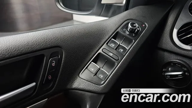 Volkswagen Tiguan 2012 thumb 7