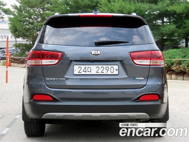 Kia Sorento 2015 thumb 4