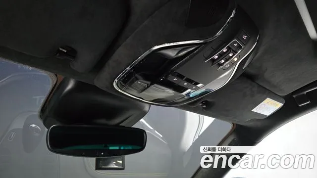 Maserati Levante 2021 thumb 2