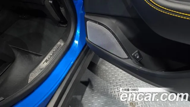 Maserati Levante 2021 thumb 10