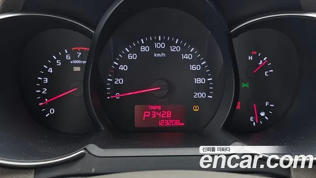 Kia Morning 2015 thumb 11