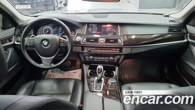 BMW 5 серии 2015 thumb 3
