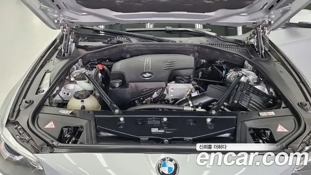 BMW 5 серии 2015 thumb 7