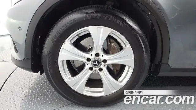 Mercedes-Benz GLC 2018 thumb 8