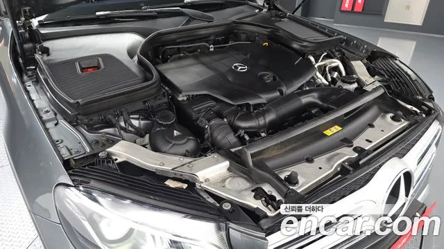 Mercedes-Benz GLC 2018 thumb 10