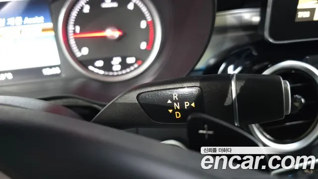 Mercedes-Benz GLC 2018 thumb 6