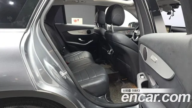 Mercedes-Benz GLC 2018 thumb 12