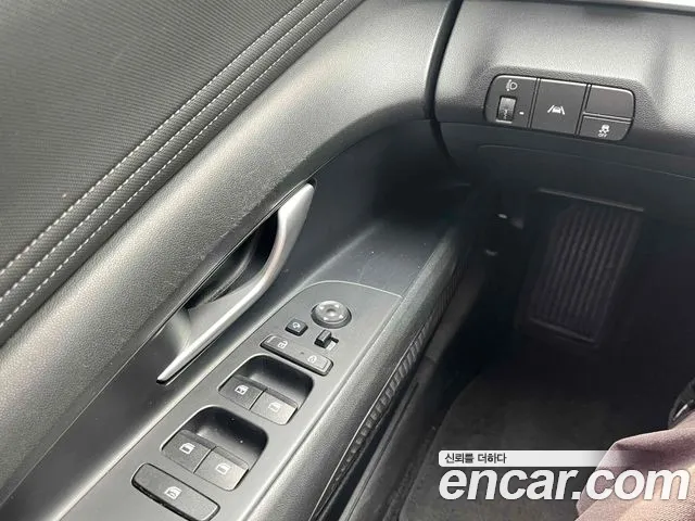 Hyundai Elantra 2021 thumb 8