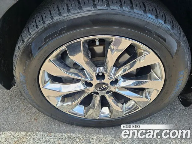 Kia Sorento 2019 thumb 4