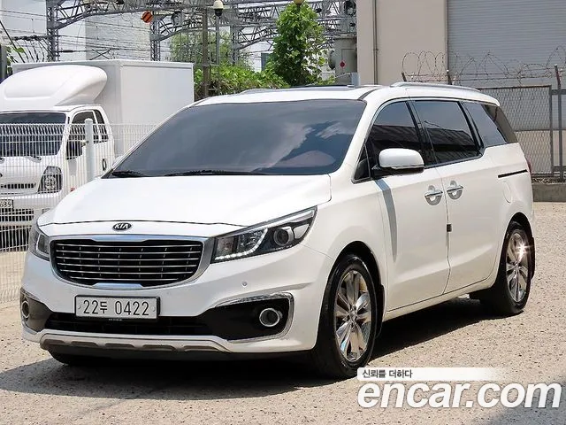Kia Carnival 2016 thumb 5
