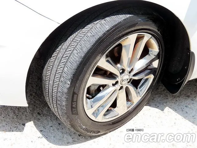 Kia Carnival 2016 thumb 7