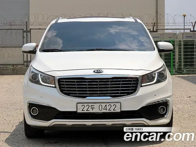 Kia Carnival 2016 thumb 9