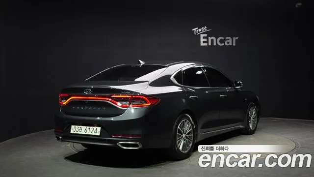 Hyundai Grandeur 2017 thumb 3