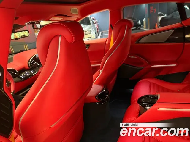 Ferrari Purosangue 2025 thumb 10