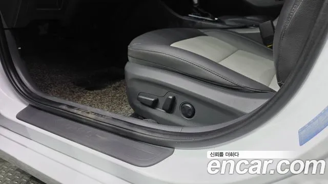 Hyundai Ioniq 2019 thumb 11