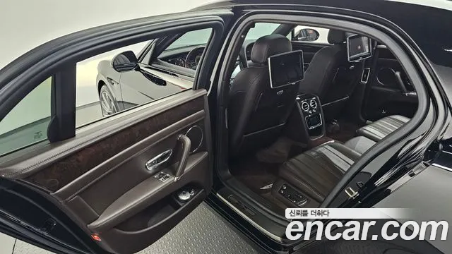 Bentley Flying Spur 2014 thumb 4
