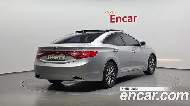 Hyundai Grandeur 2011 thumb 8