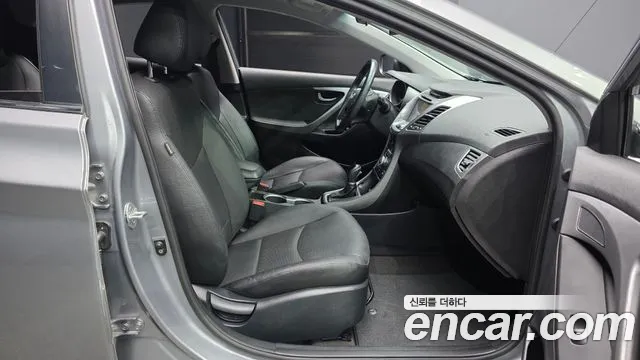 Hyundai Elantra 2015 thumb 10