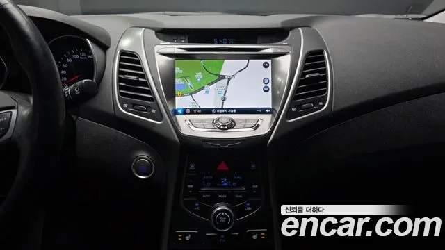 Hyundai Elantra 2015 thumb 11