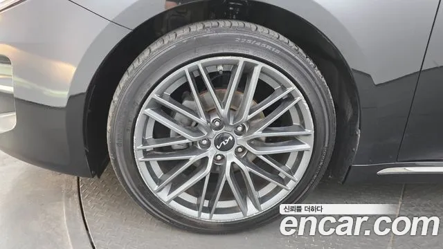 Kia K5 2016 thumb 3