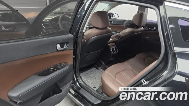 Kia K5 2016 thumb 9