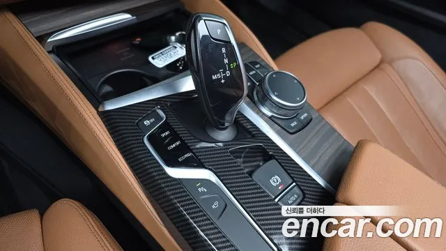 BMW 5 серии 2017 thumb 7