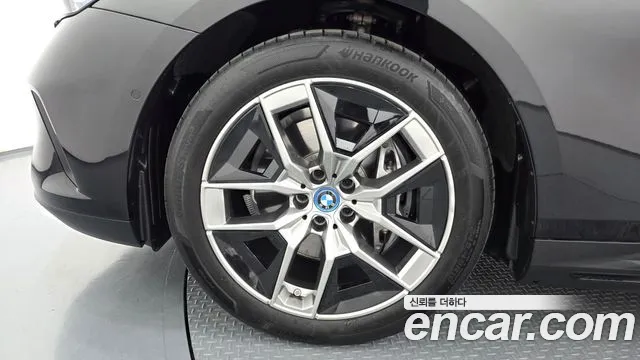 BMW i5 2025 thumb 6