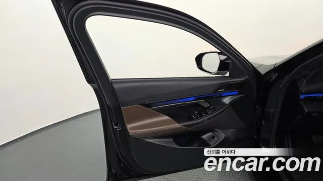 BMW i5 2025 thumb 7