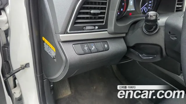 Hyundai AD 2017 thumb 3