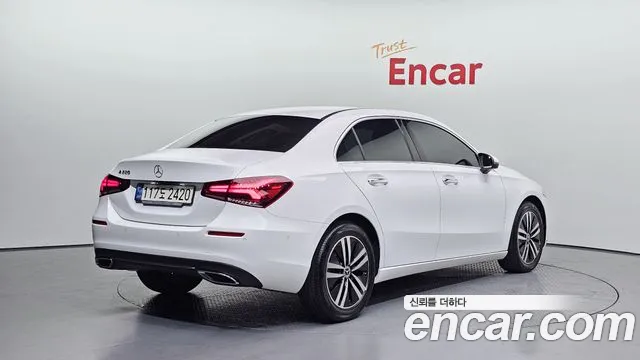 Mercedes-Benz A-Class 2022 thumb 11