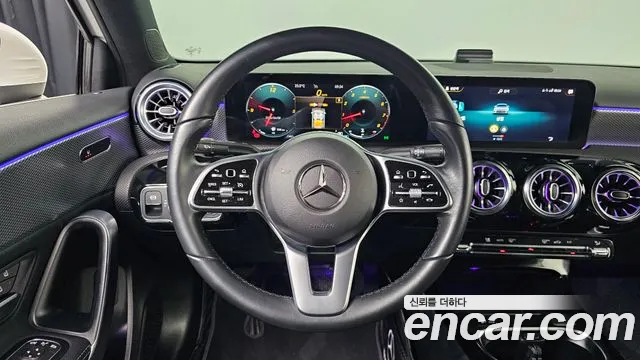 Mercedes-Benz A-Class 2022 thumb 6