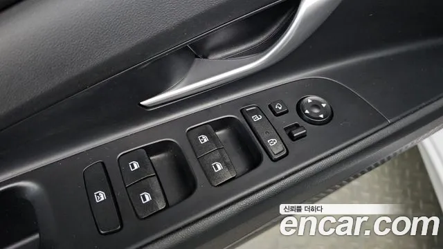 Hyundai Elantra 2022 thumb 8