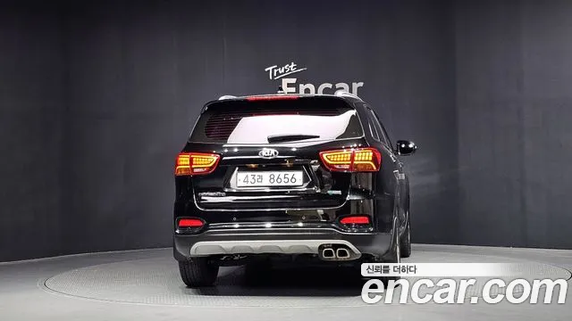 Kia Sorento 2017 thumb 5