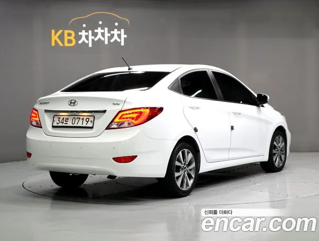 Hyundai Accent 2016 thumb 6