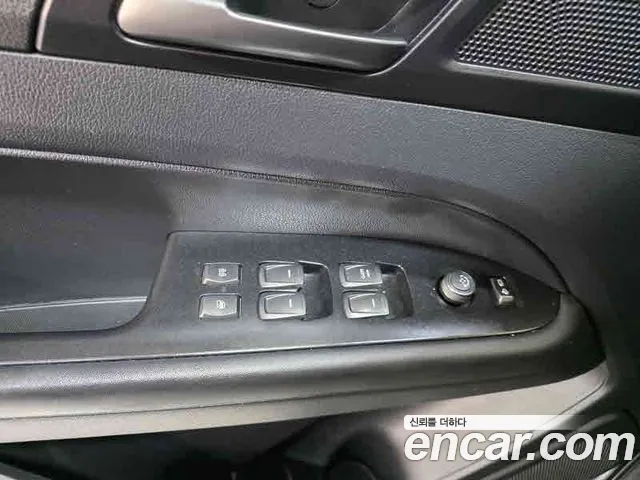 KGM Rexton 2020 thumb 3