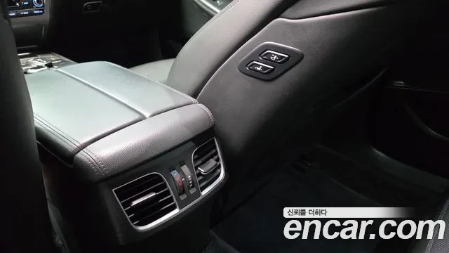 Hyundai Genesis 2016 thumb 11