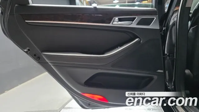 Hyundai Genesis 2016 thumb 10