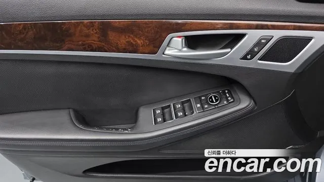 Hyundai Genesis 2014 thumb 2