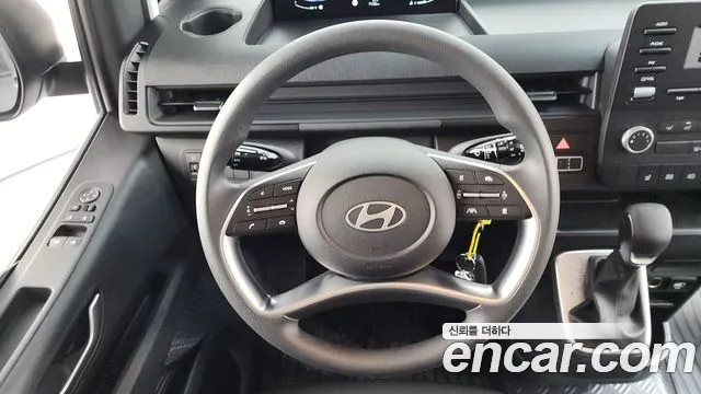 Hyundai Staria 2025 thumb 3