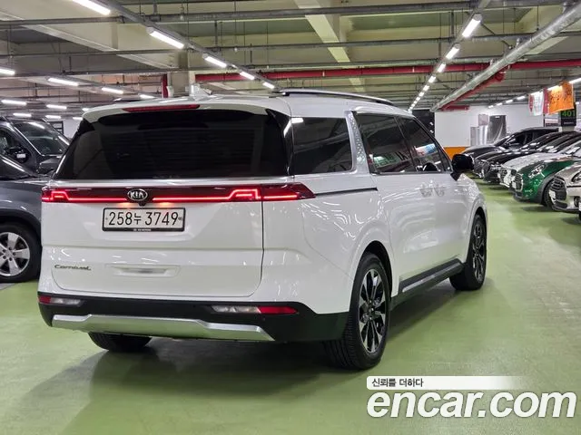 Kia Carnival 2020 thumb 3