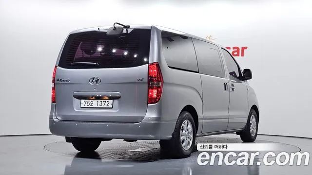 Hyundai Staria 2015 thumb 5
