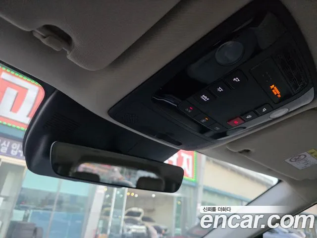 Kia Carnival 2024 thumb 10