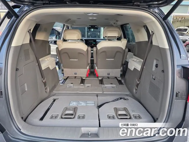 Kia Carnival 2024 thumb 12