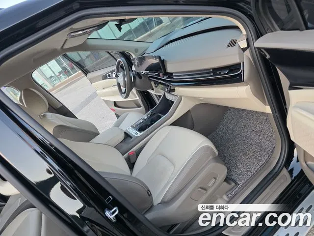 Kia Carnival 2024 thumb 7